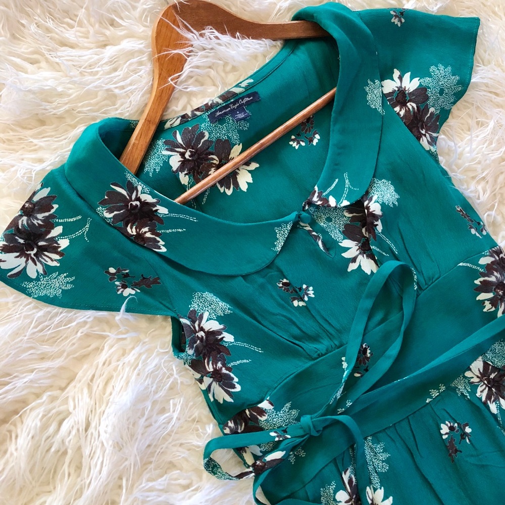 Peter Pan collar floral dress